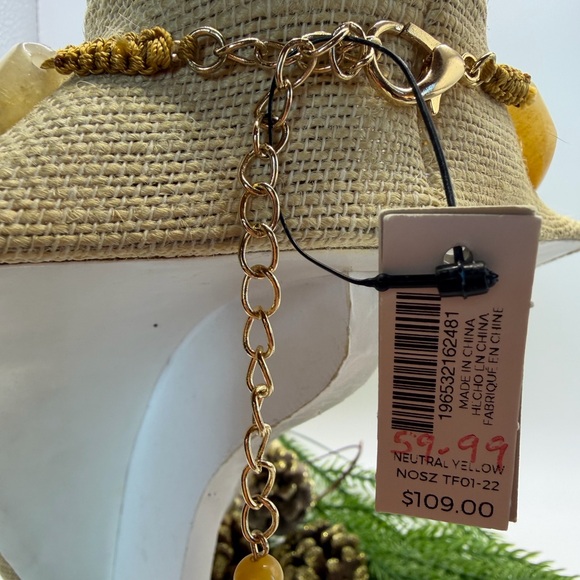 Chico’s Quartz Elegant Yellow Stone Necklace Timeless - Picture 15 of 17